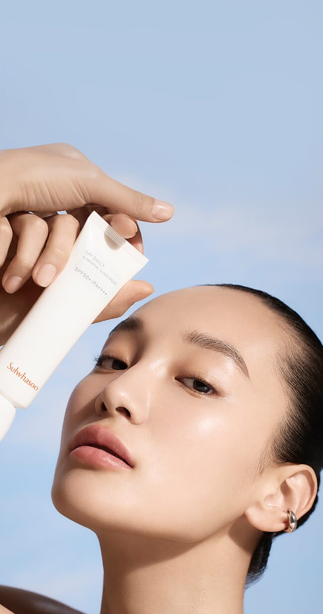 SULWHASOO UV Daily Essential Sunscreen Set - Image 4
